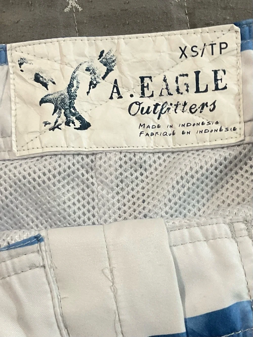 American Eagle Y2K Blue White Striped Swim Trunks Board Shorts Mesh Lined XS